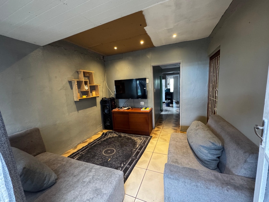 3 Bedroom Property for Sale in Kalkfontein Western Cape